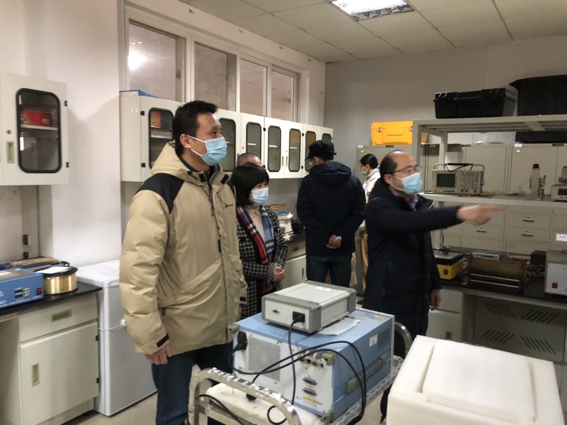 走访实验室